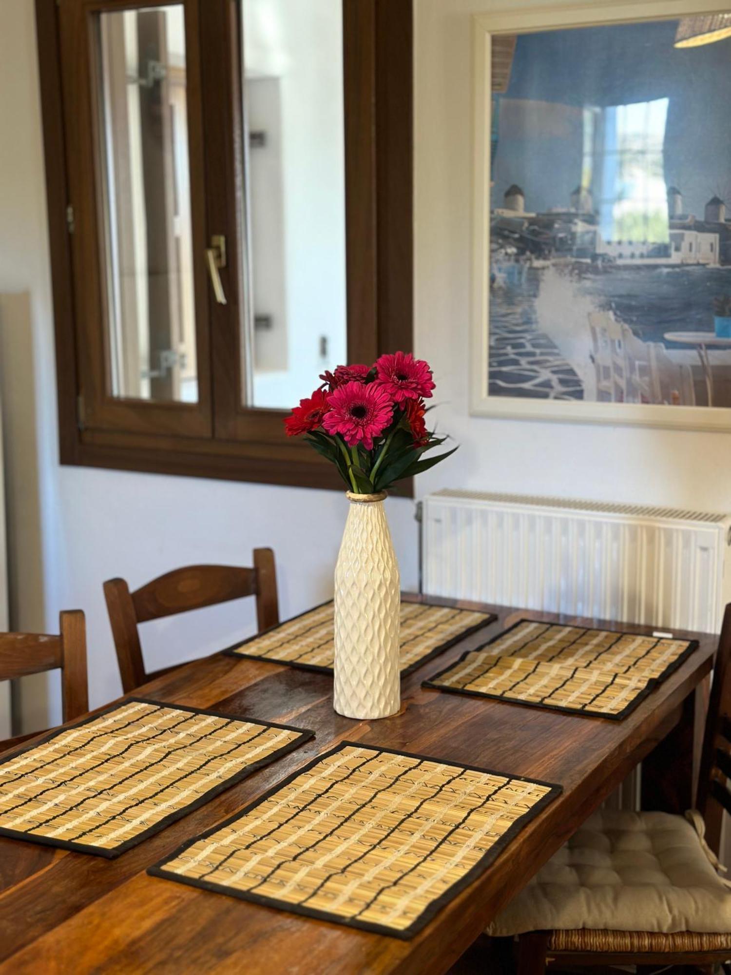 Divers House Agrari  Exteriér fotografie